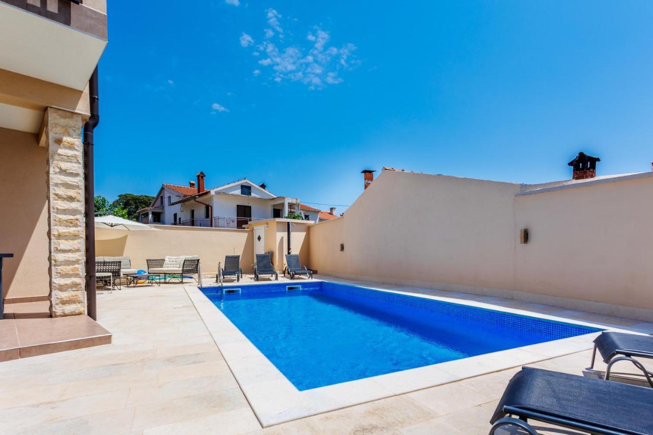 Villa Queen Jelena Galizana Luaran gambar